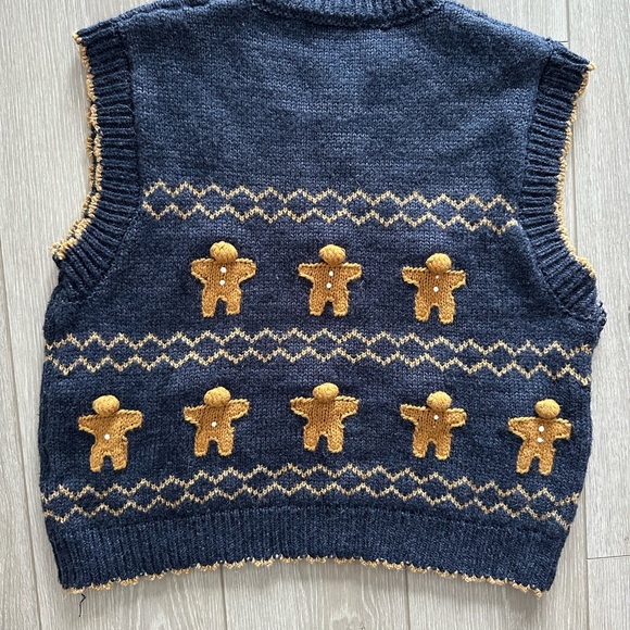 Zara Gingerbread Man Knitted Vest, Large - Picture 5 of 6